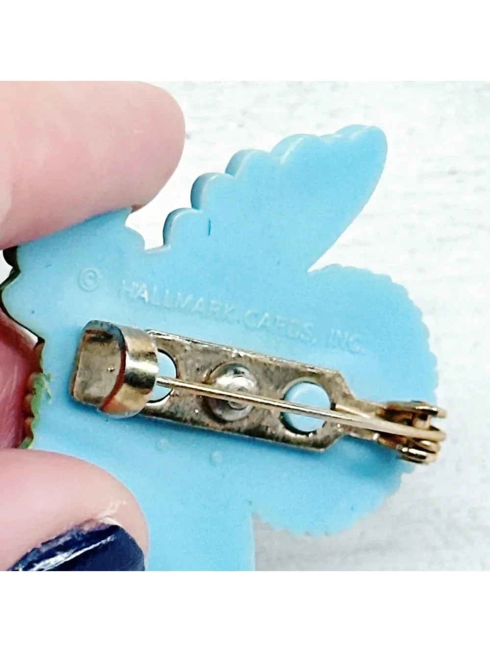 1056mc. Blue Bird Plastic Brooch